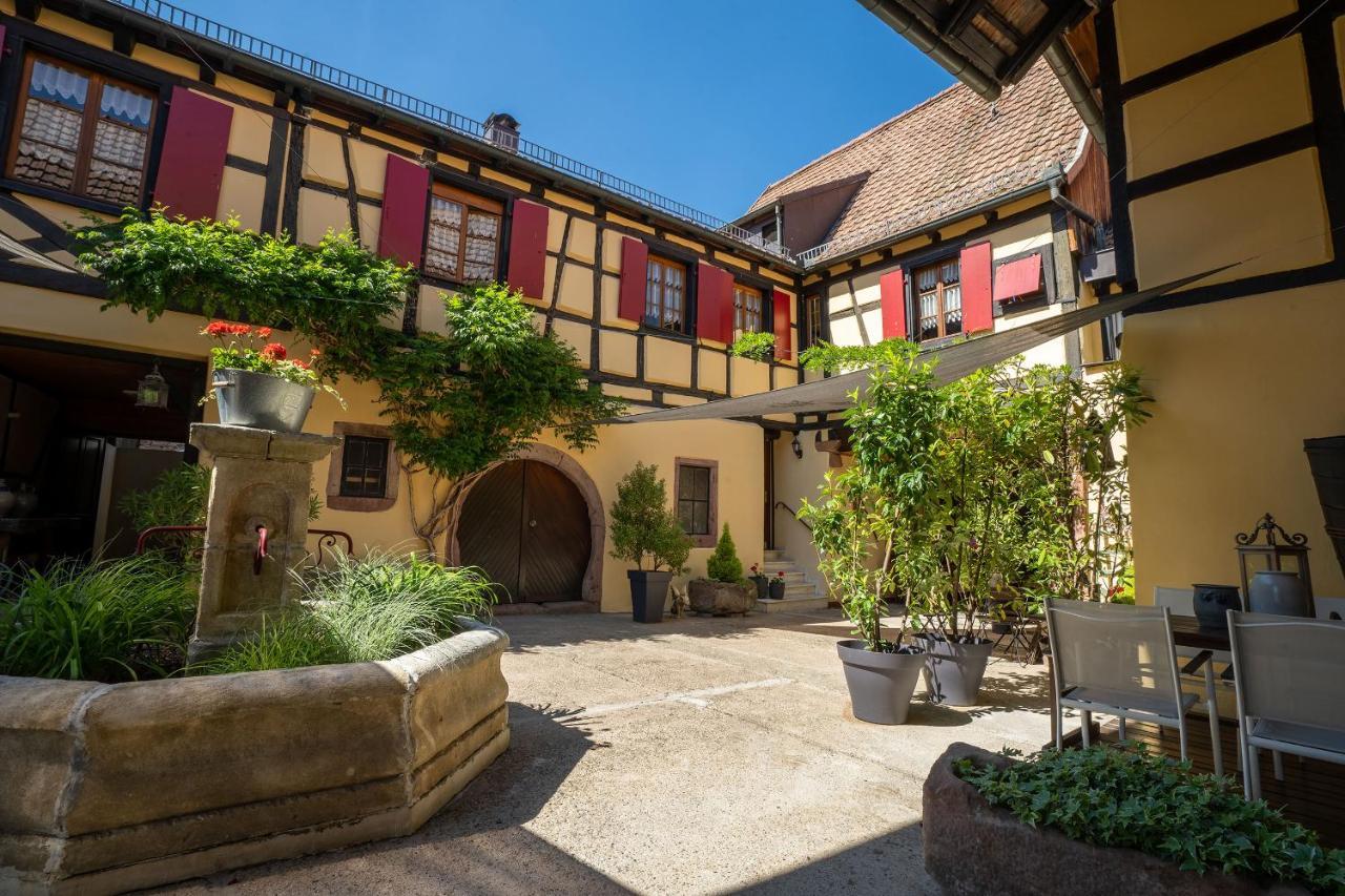 La Cour St-Fulrad - Les Suites Сен-Иполит Екстериор снимка